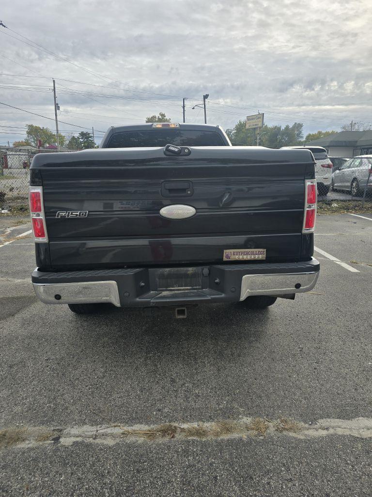 Ford F-150 XL SuperCrew 5.5-ft. Bed 4WD 2012