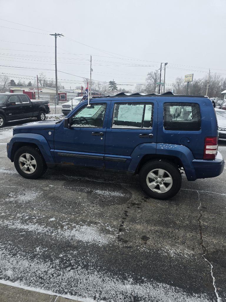 Jeep Liberty Sport 4WD 2010