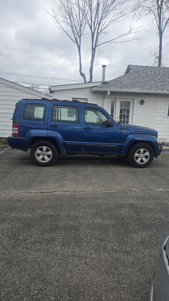 Jeep Liberty Sport 4WD 2010