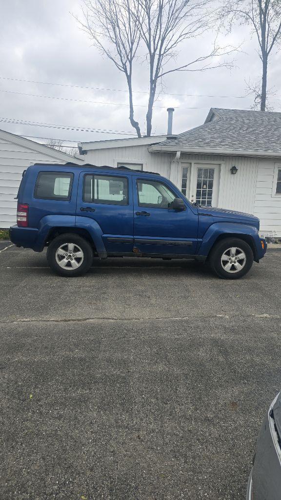 Jeep Liberty Sport 4WD 2010