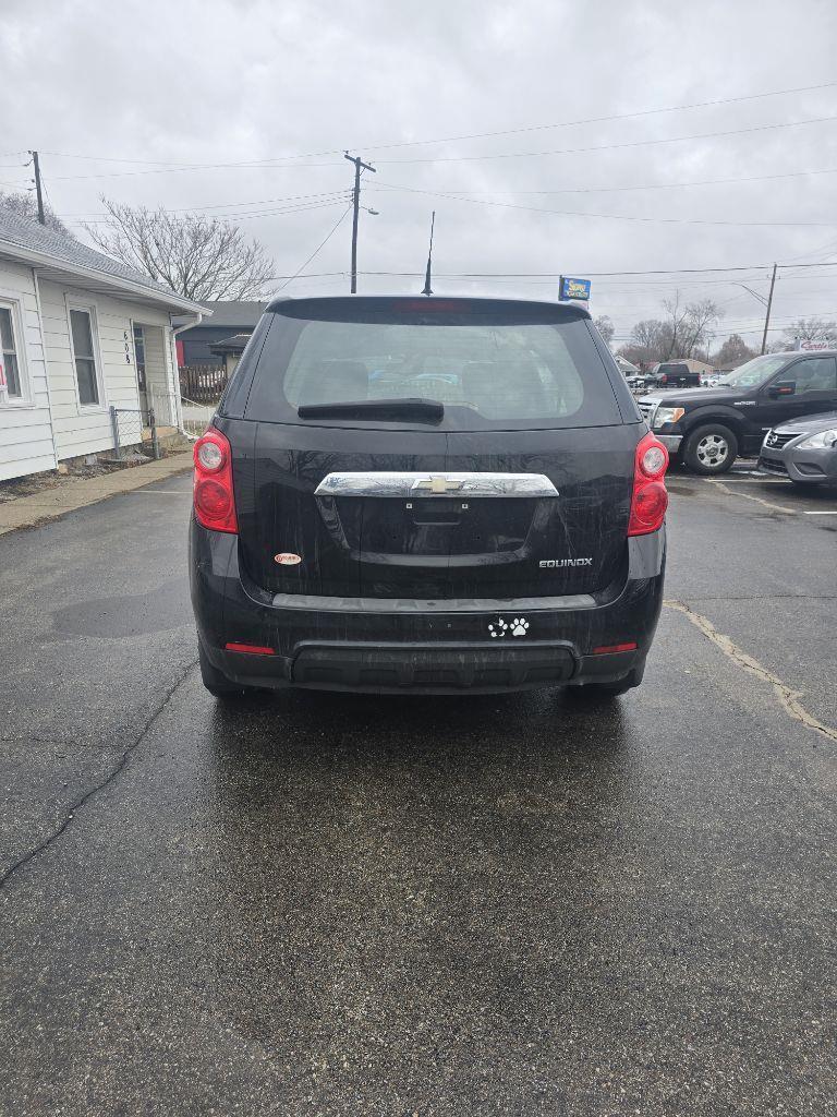 Chevrolet Equinox LS 2WD 2011