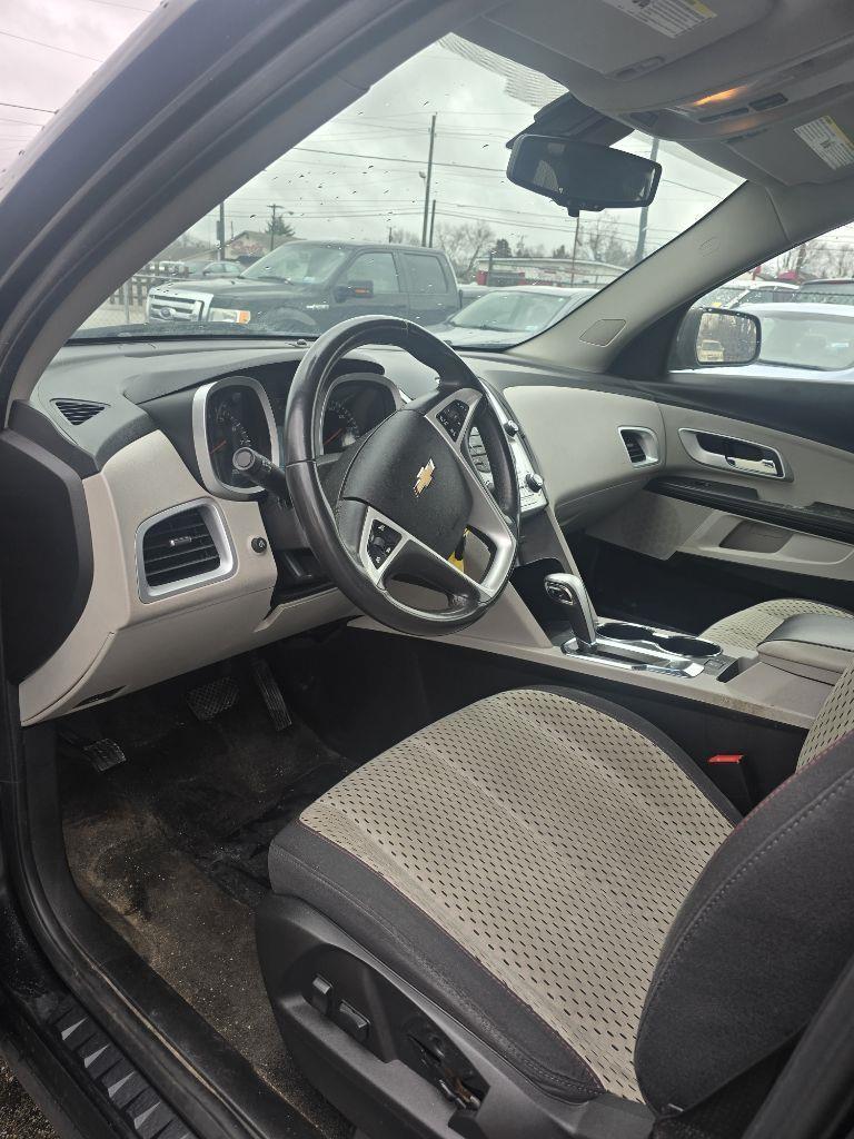 Chevrolet Equinox LS 2WD 2011