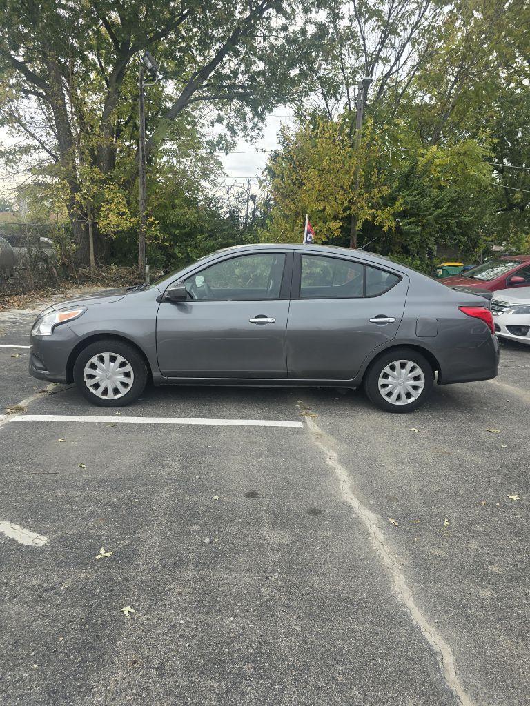 Nissan Versa 1.6 S 5M 2018