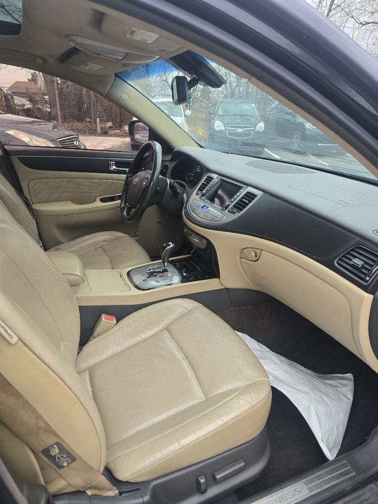 Hyundai Genesis 3.8L 2010