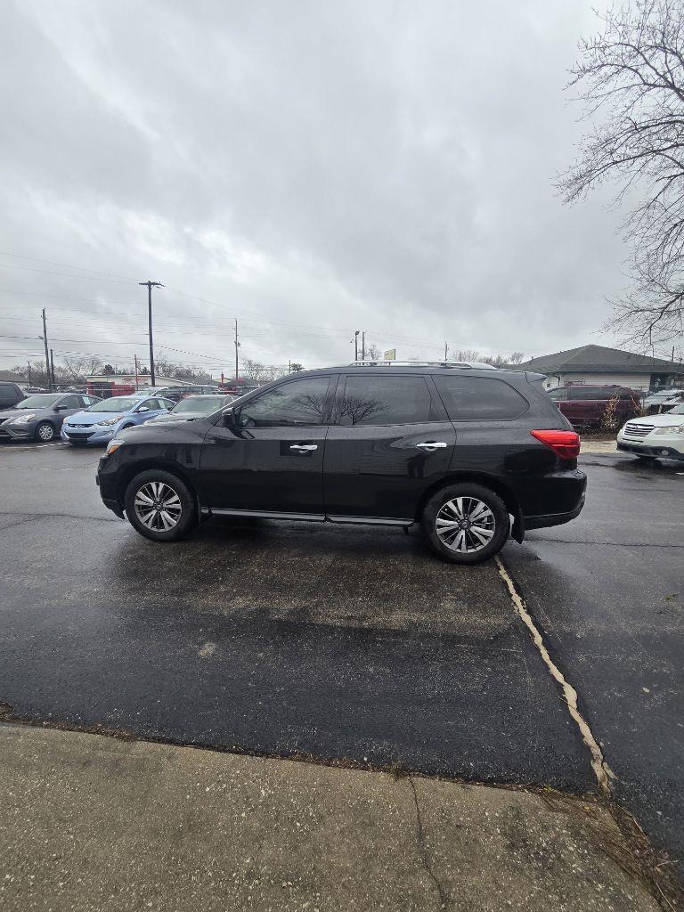 Nissan Pathfinder S 2WD 2019