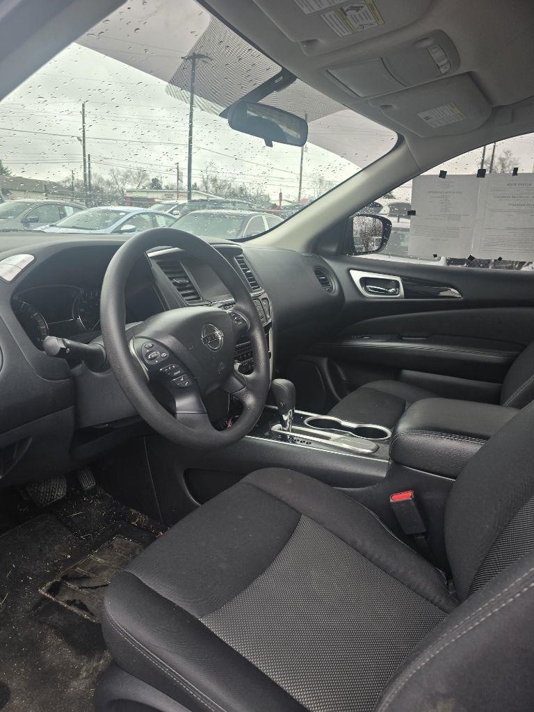 Nissan Pathfinder S 2WD 2019