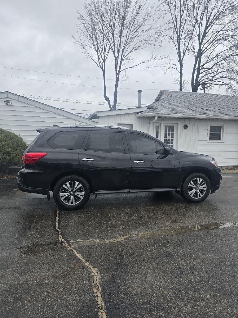 Nissan Pathfinder S 2WD 2019