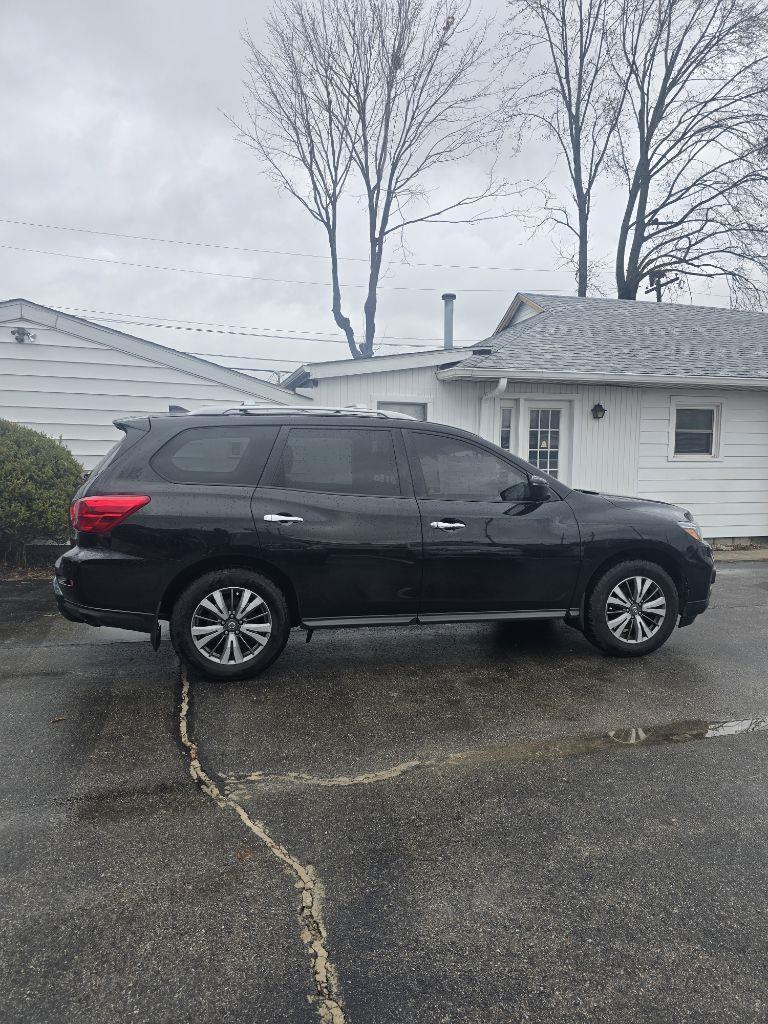 Nissan Pathfinder S 2WD 2019