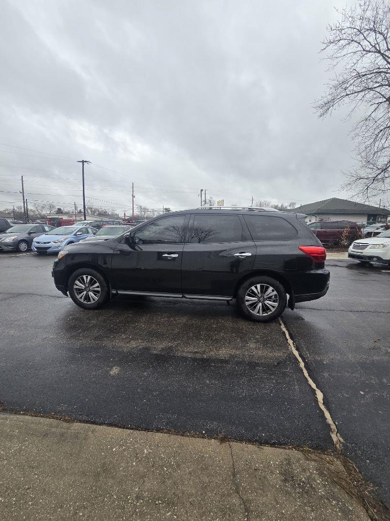 Nissan Pathfinder S 2WD 2019