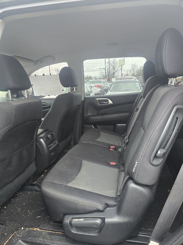 Nissan Pathfinder S 2WD 2019