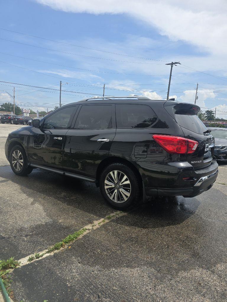 Nissan Pathfinder S 2WD 2019
