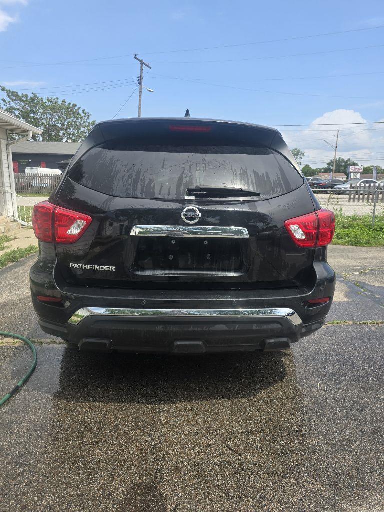 Nissan Pathfinder S 2WD 2019