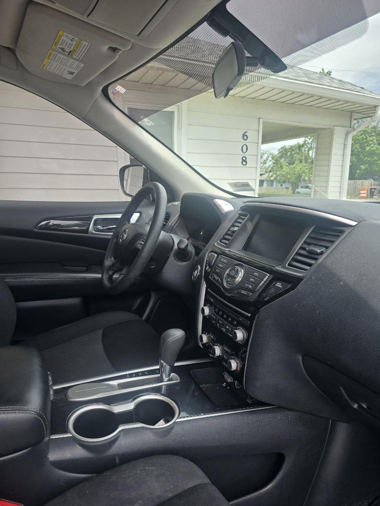 Nissan Pathfinder S 2WD 2019