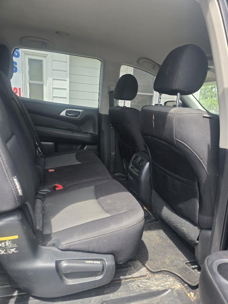 Nissan Pathfinder S 2WD 2019