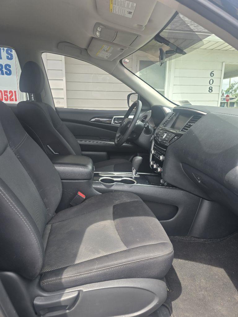 Nissan Pathfinder S 2WD 2019