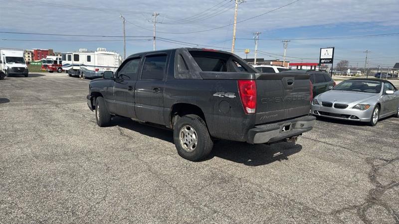Chevrolet Avalanche 1500 4WD 2003