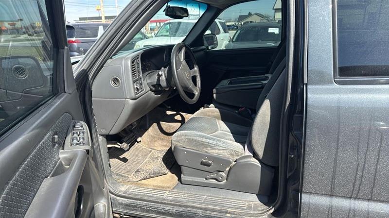 Chevrolet Avalanche 1500 4WD 2003