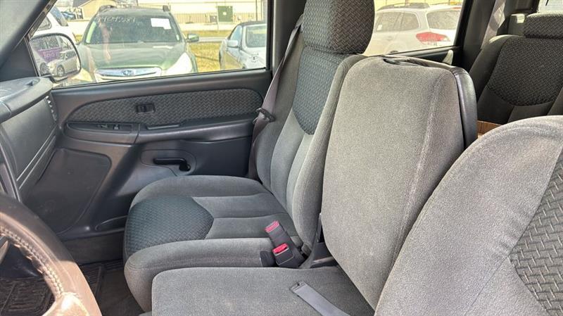 Chevrolet Avalanche 1500 4WD 2003