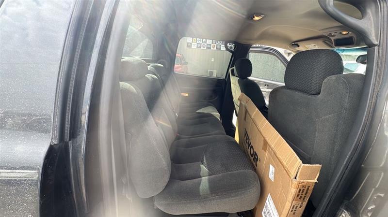 Chevrolet Avalanche 1500 4WD 2003