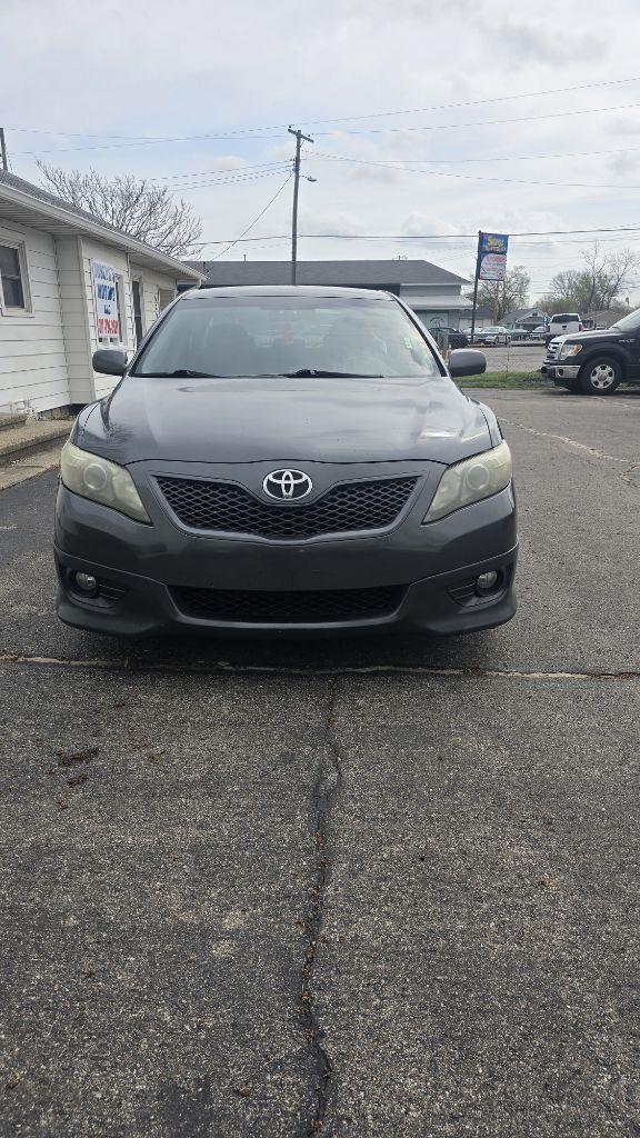 Toyota Camry Base 6-Spd AT 2011