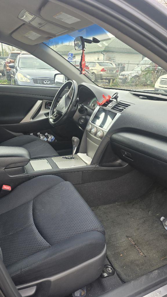 Toyota Camry Base 6-Spd AT 2011