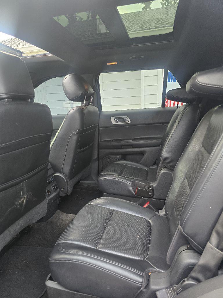 Ford Explorer Limited 4WD 2012