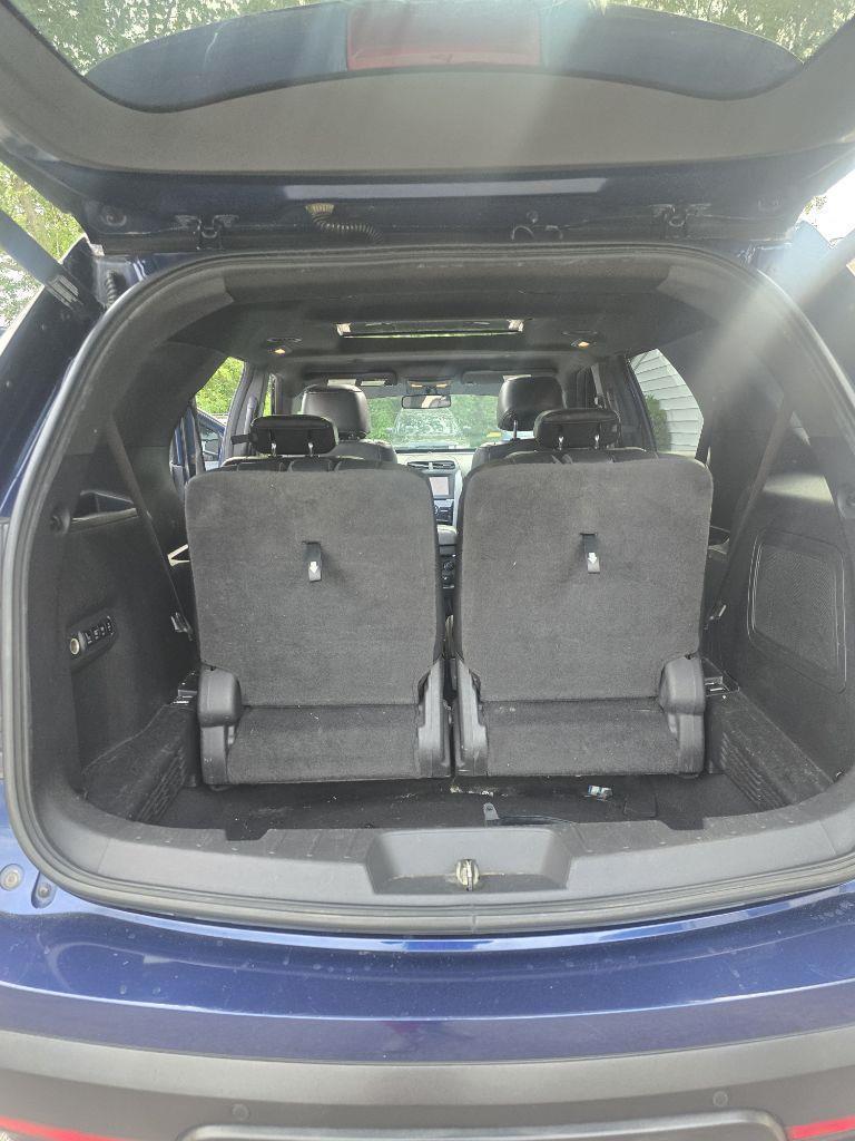 Ford Explorer Limited 4WD 2012