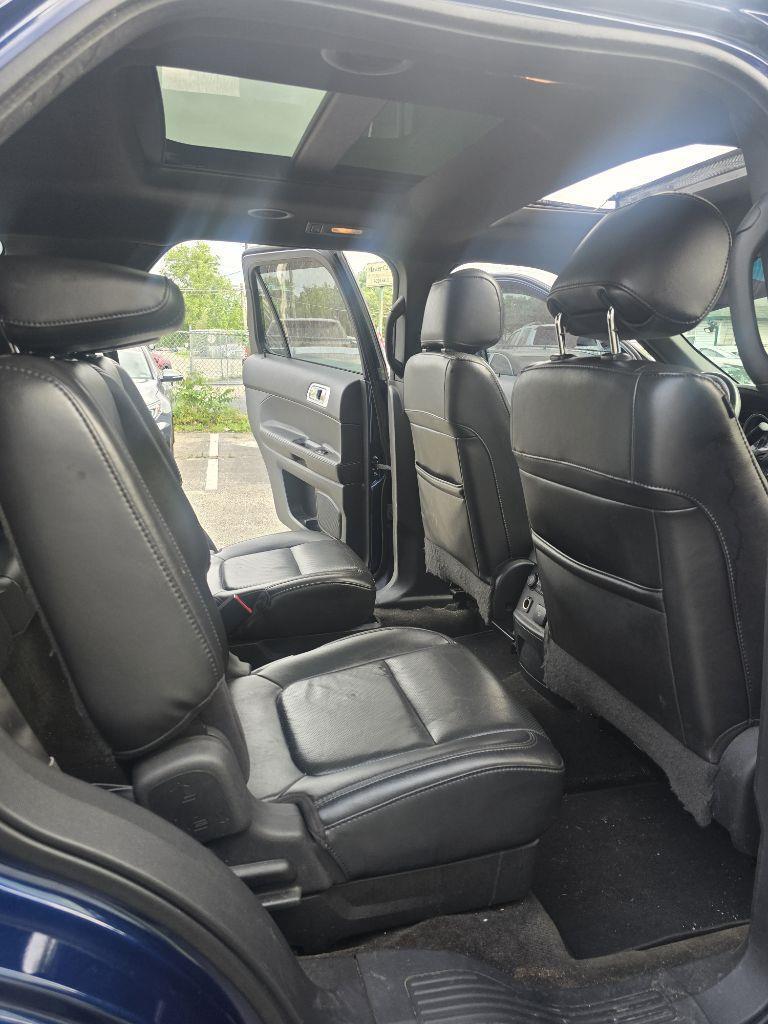 Ford Explorer Limited 4WD 2012