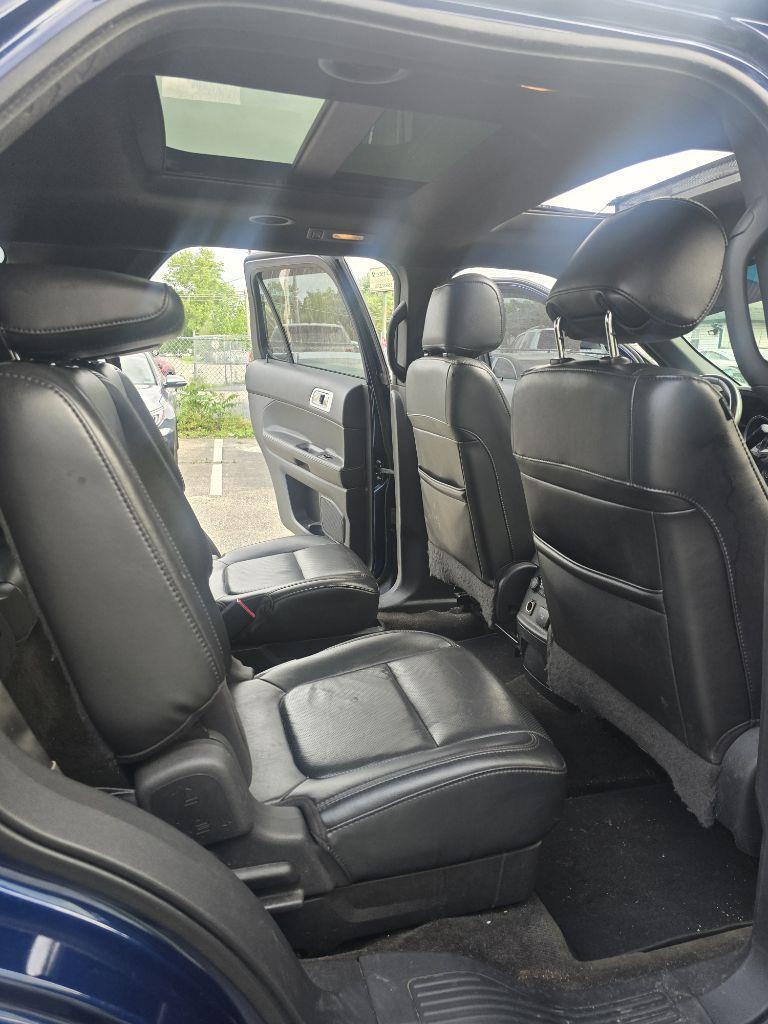 Ford Explorer Limited 4WD 2012