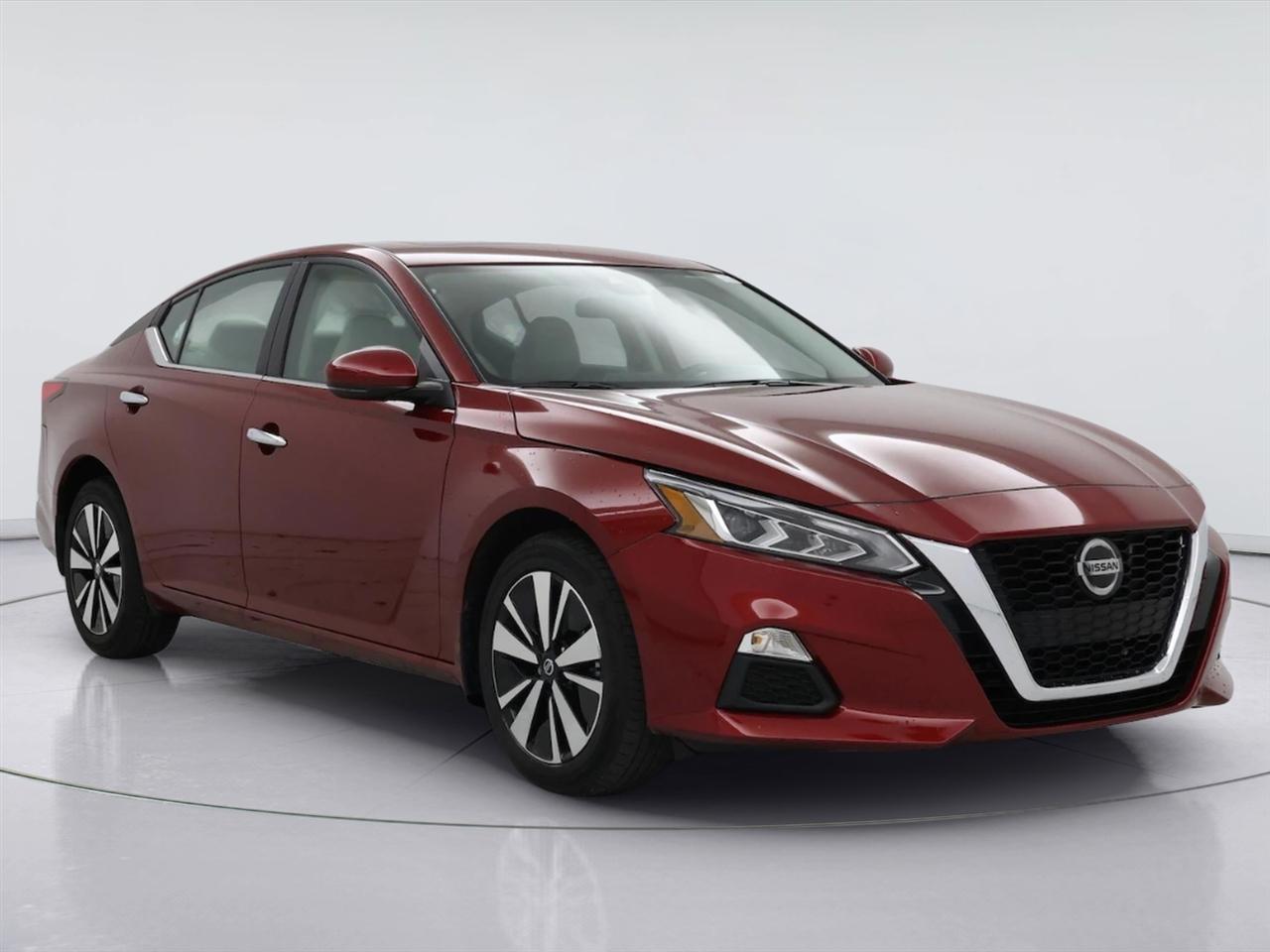 2025 Nissan Altima SV FWD