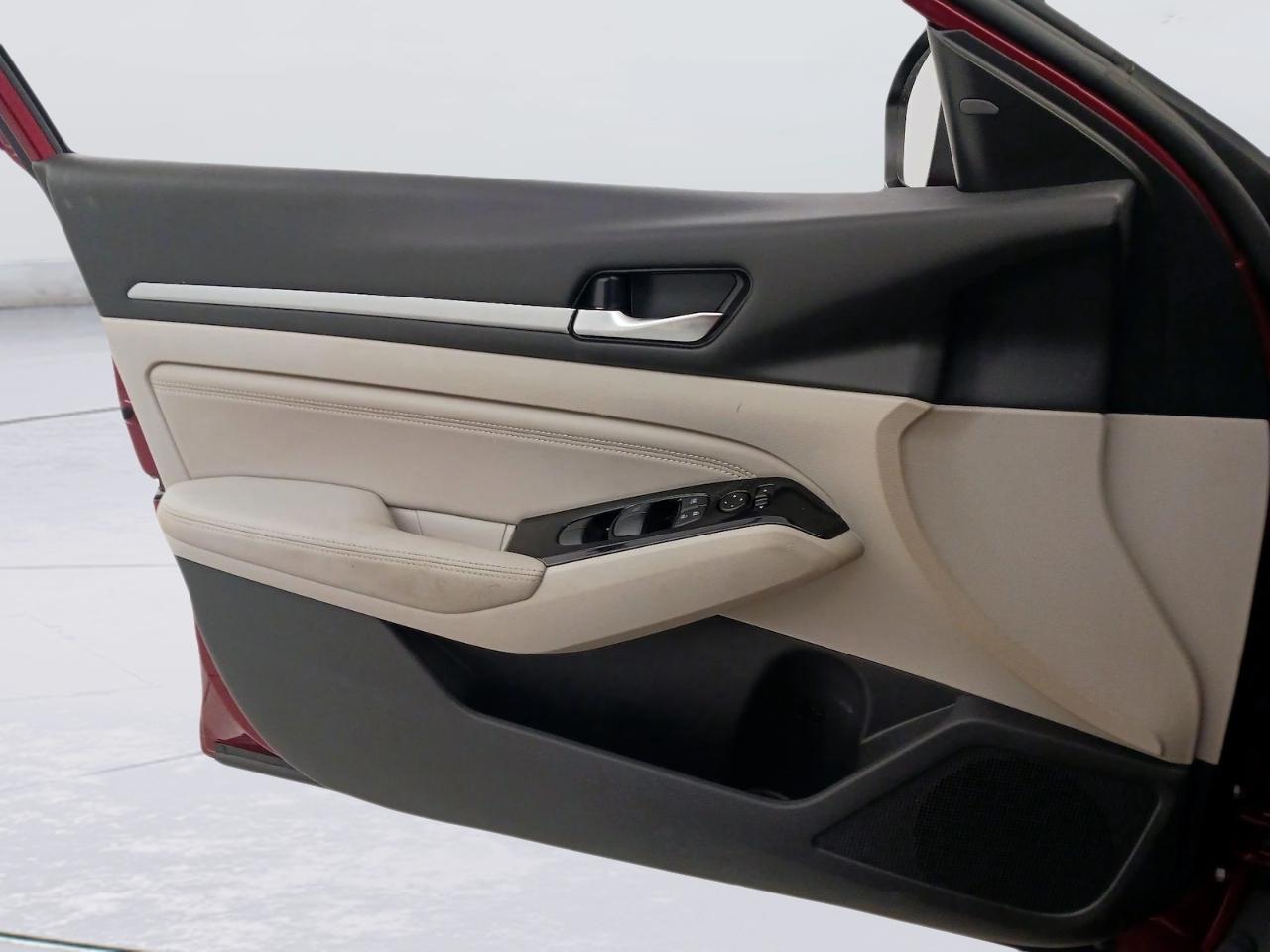 Nissan Altima SV FWD 2025