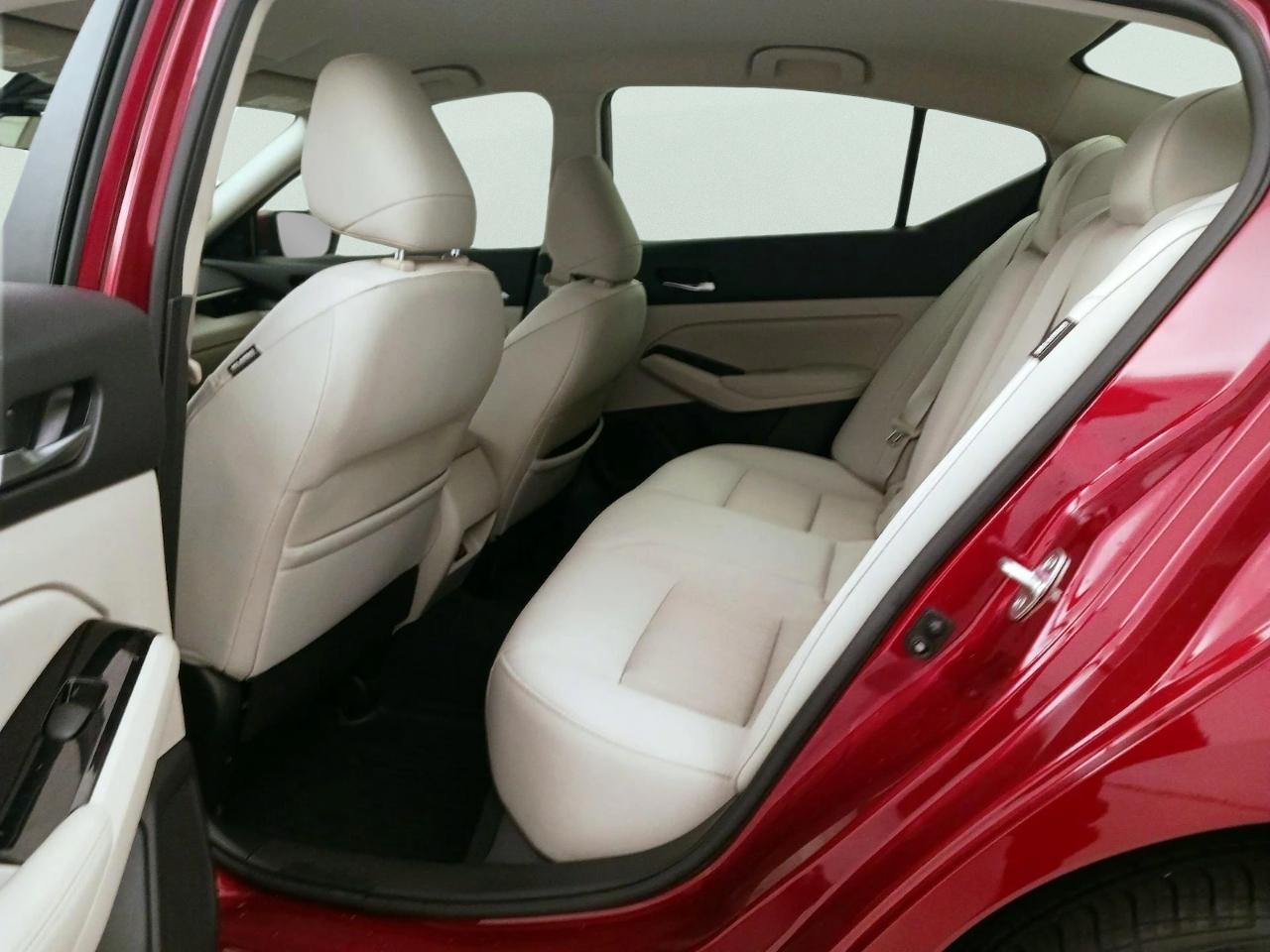 Nissan Altima SV FWD 2025