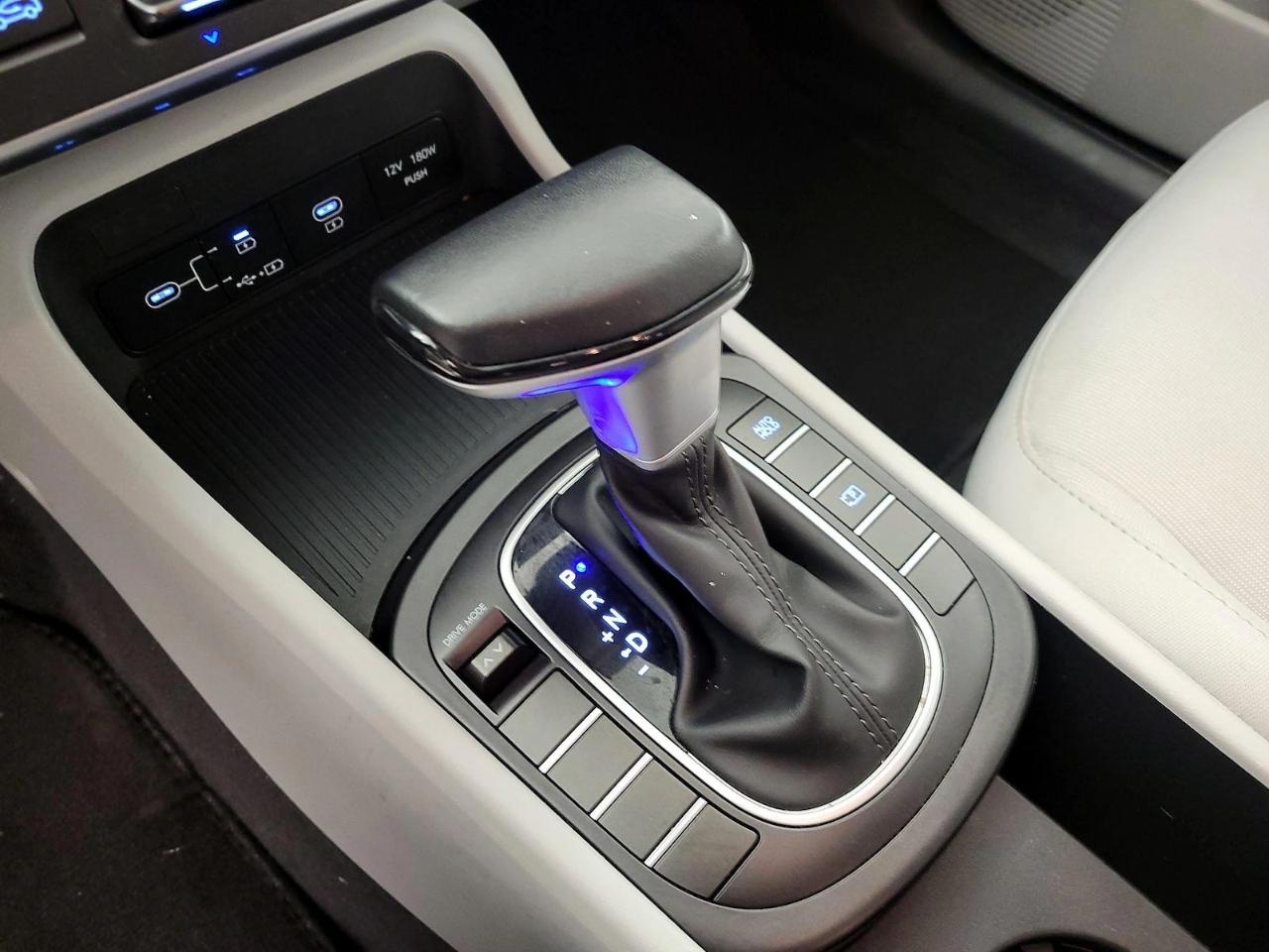 Hyundai Kona SEL AWD 2025