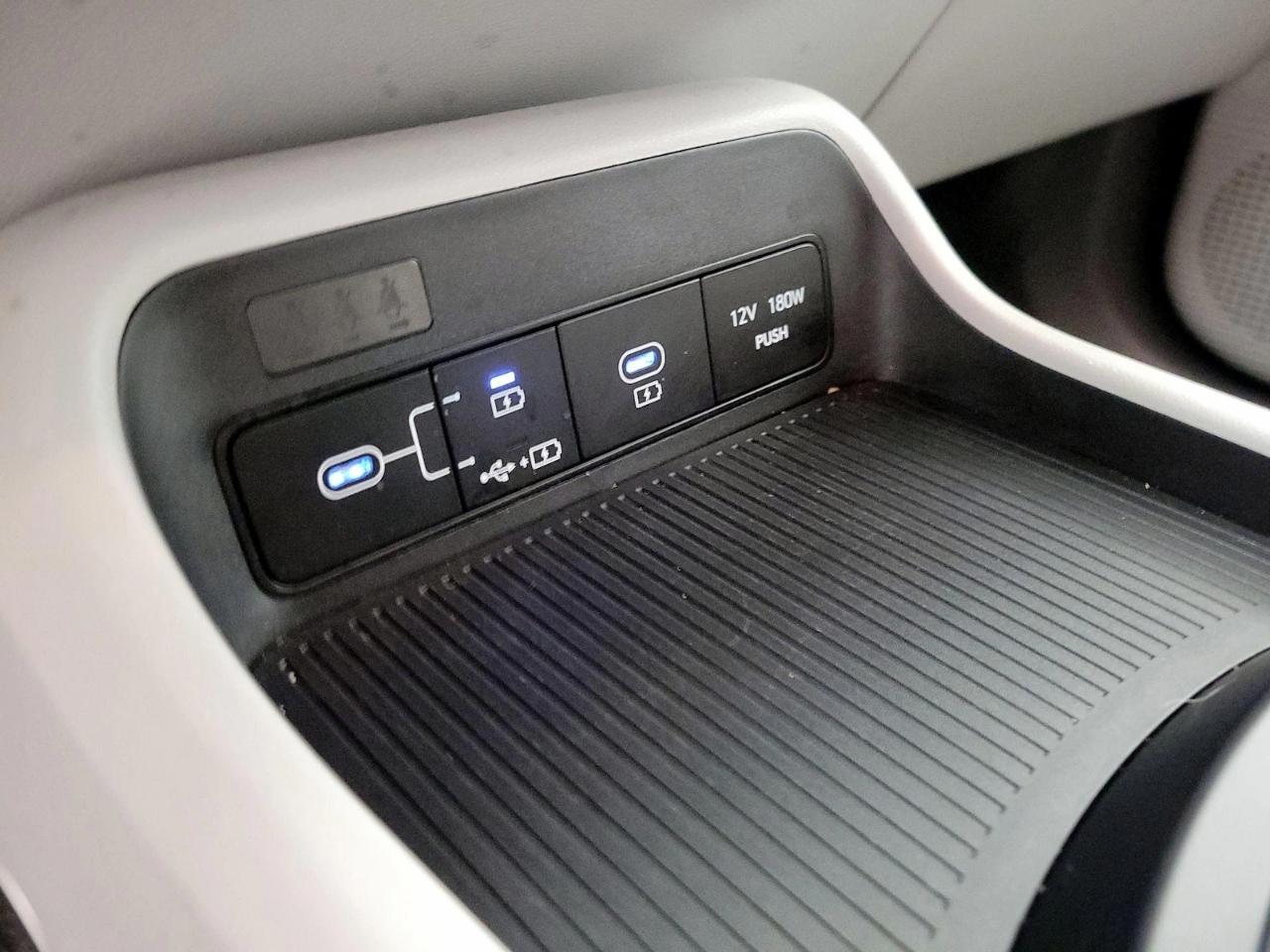 Hyundai Kona SEL AWD 2025