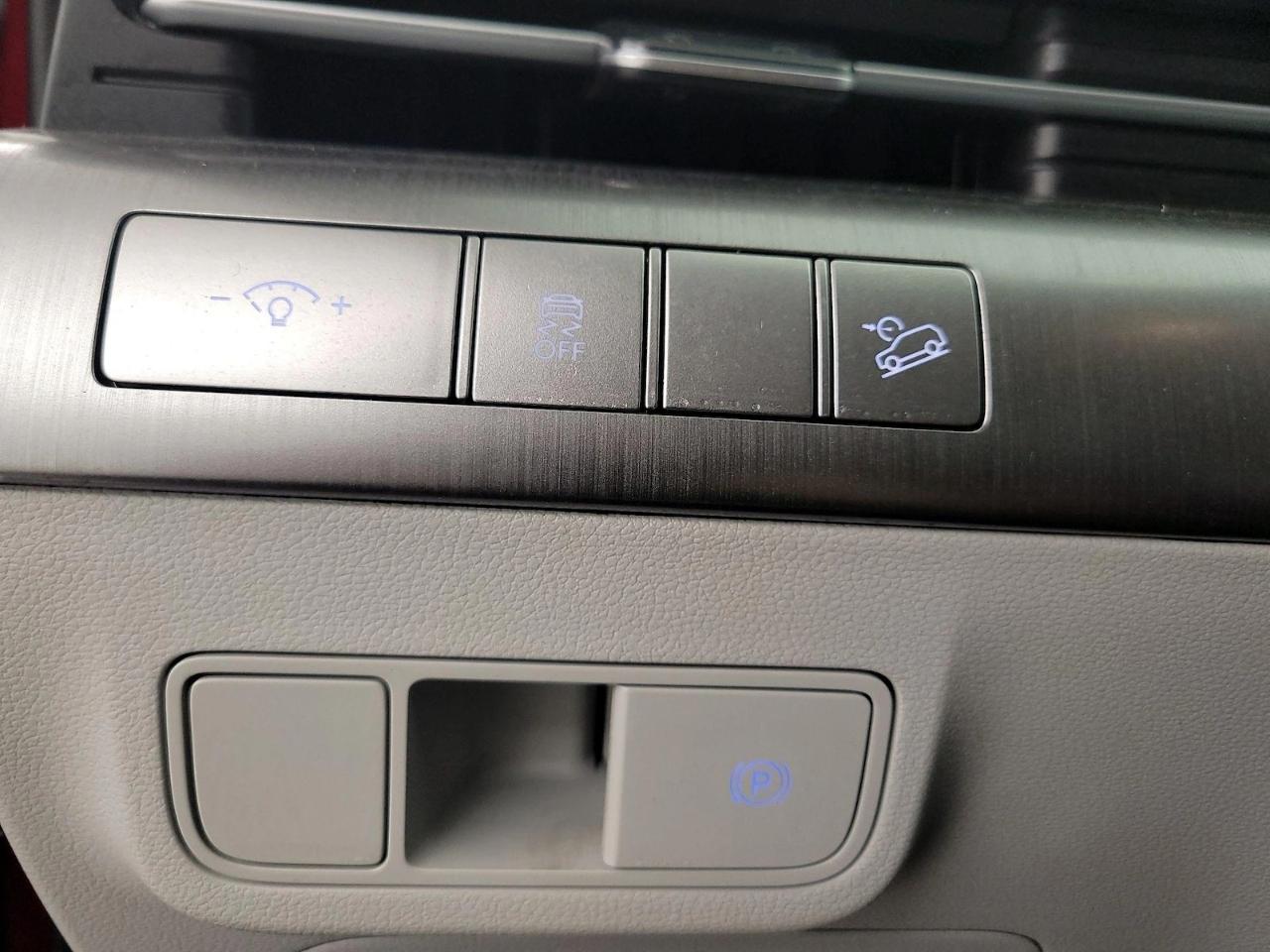 Hyundai Kona SEL FWD 2025