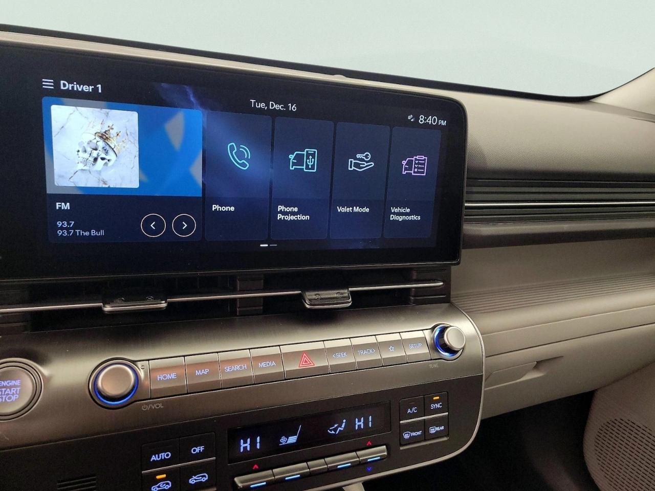 Hyundai Kona SEL FWD 2025