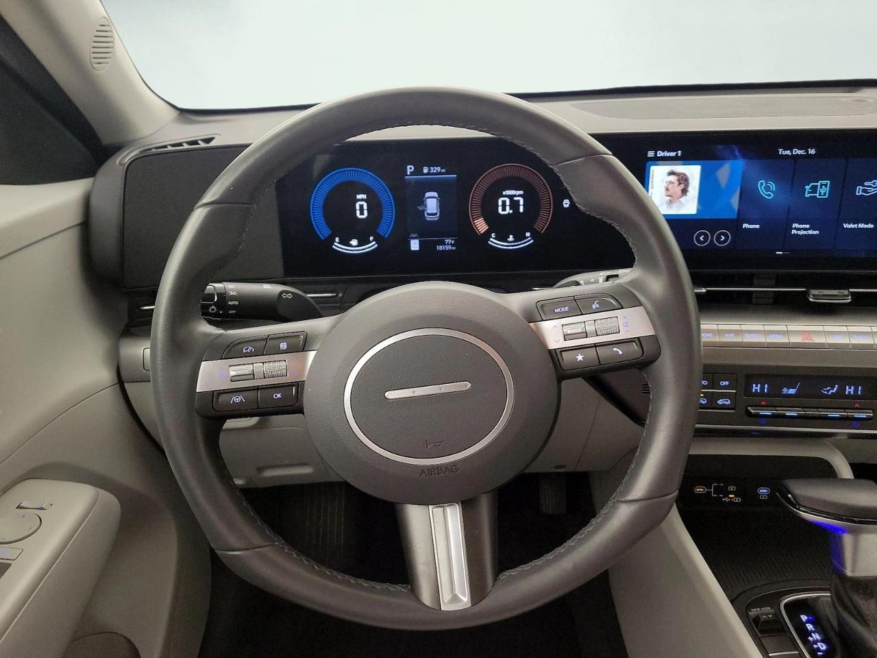 Hyundai Kona SEL FWD 2025