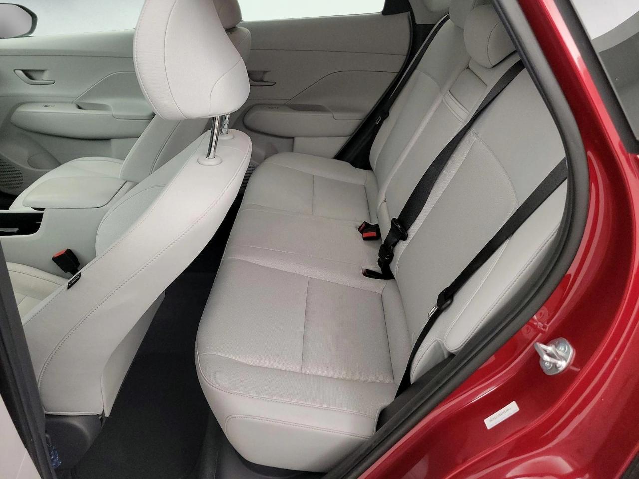 Hyundai Kona SEL FWD 2025