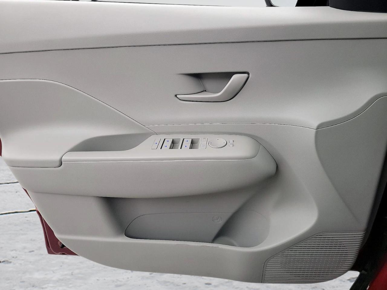 Hyundai Kona SEL FWD 2025