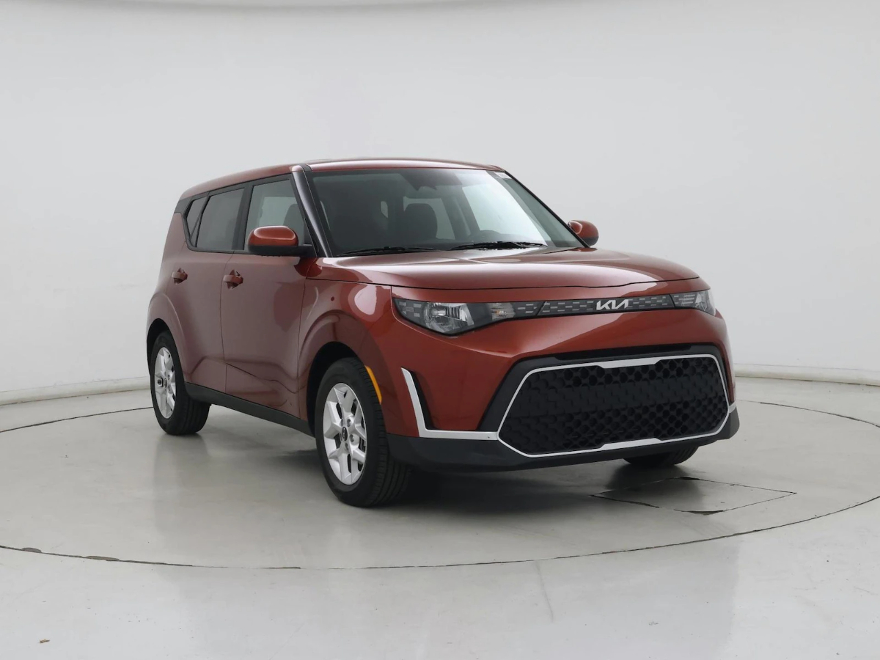 2025 Kia Soul LX's photo
