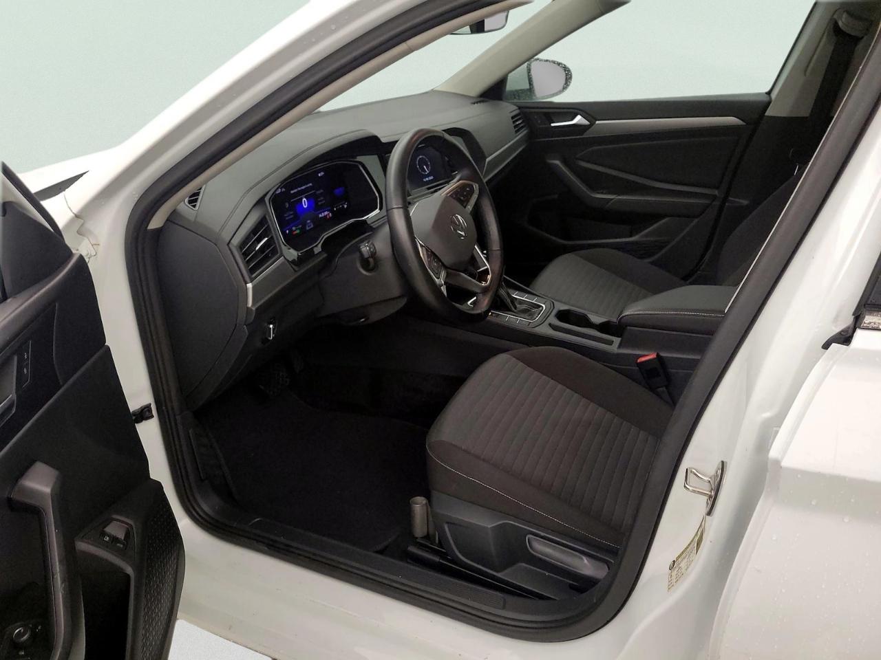 Volkswagen Jetta S Auto 2025