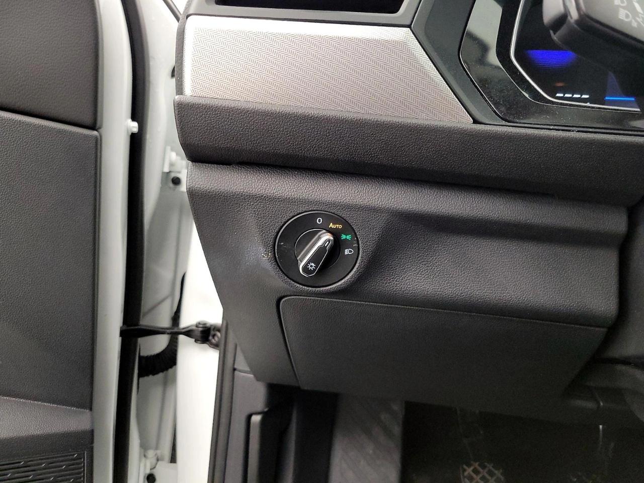 Volkswagen Jetta S Auto 2025