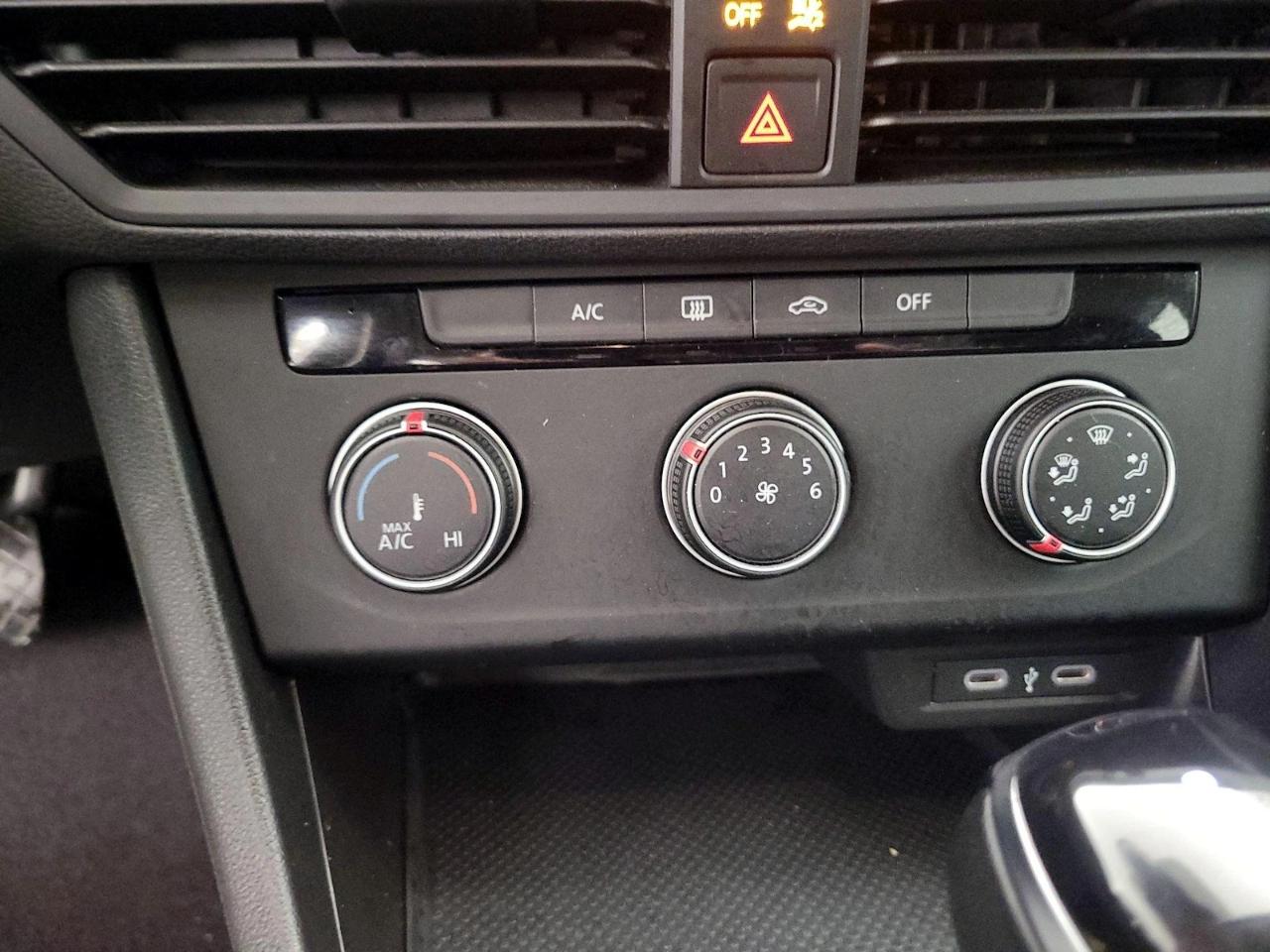 Volkswagen Jetta S Auto 2025