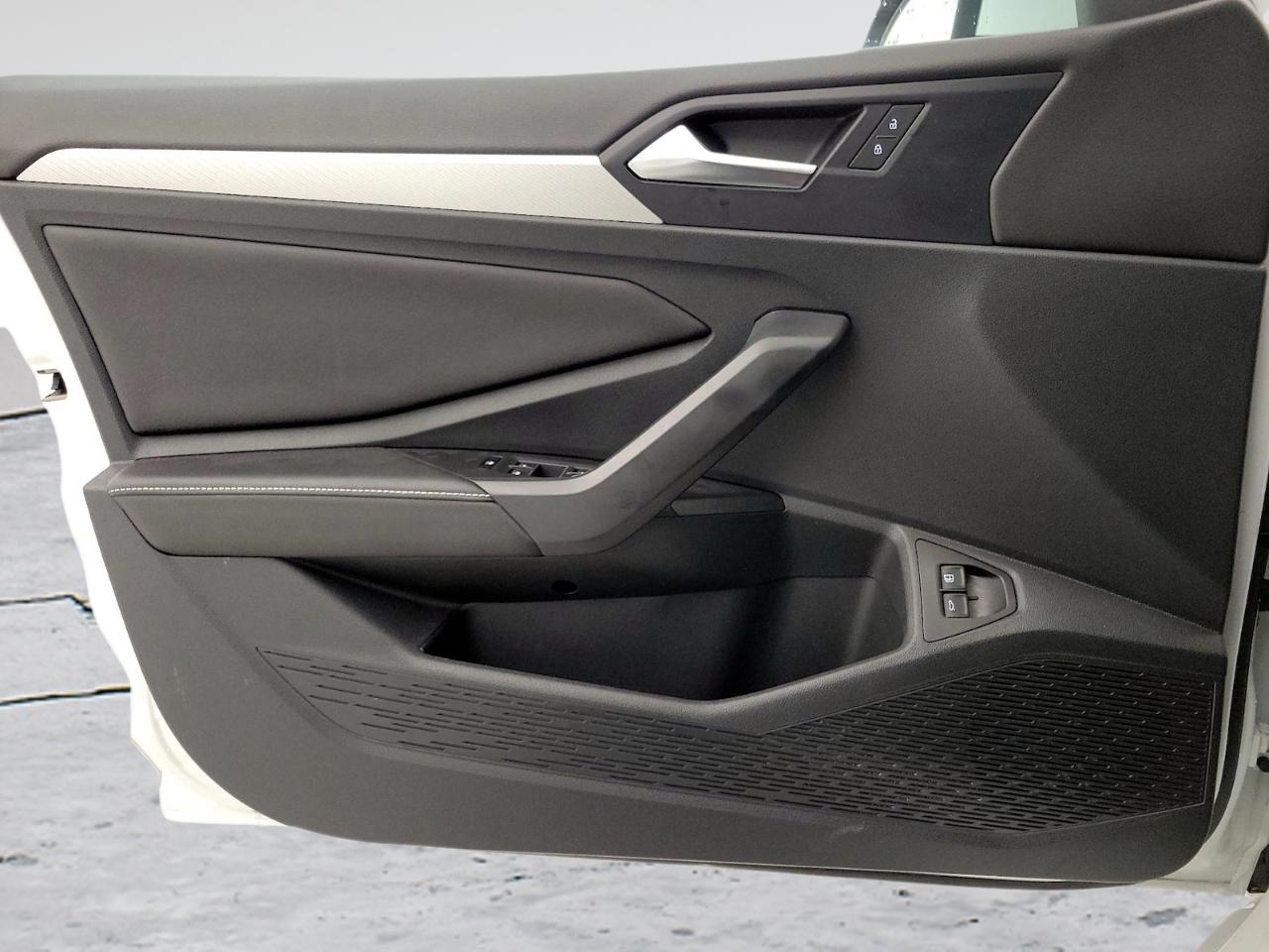 Volkswagen Jetta S Auto 2025