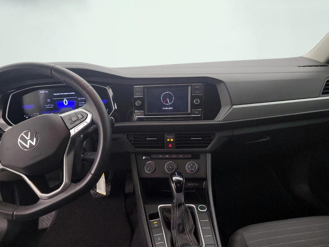 Volkswagen Jetta S Auto 2025