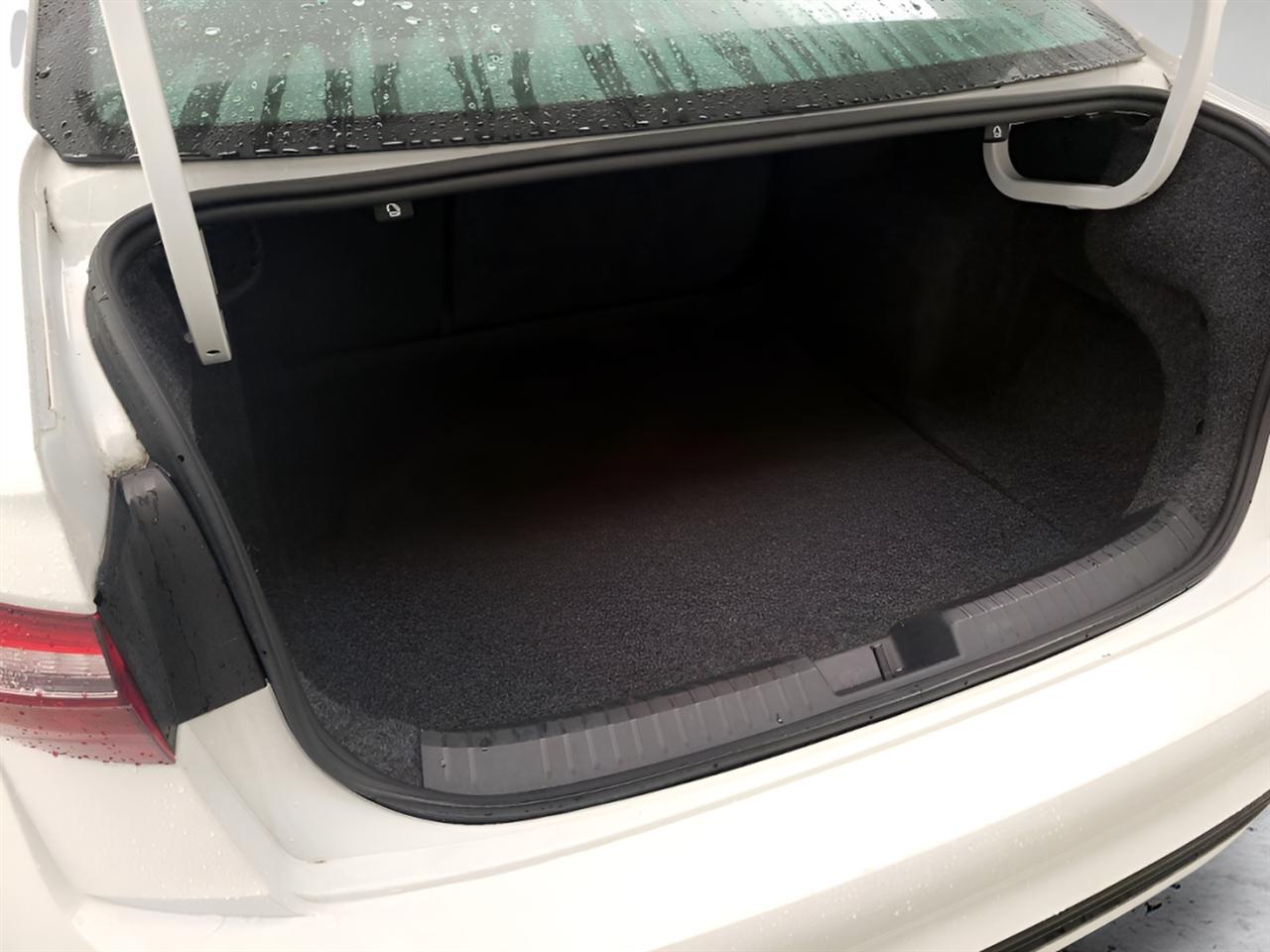 Volkswagen Jetta S Auto 2025