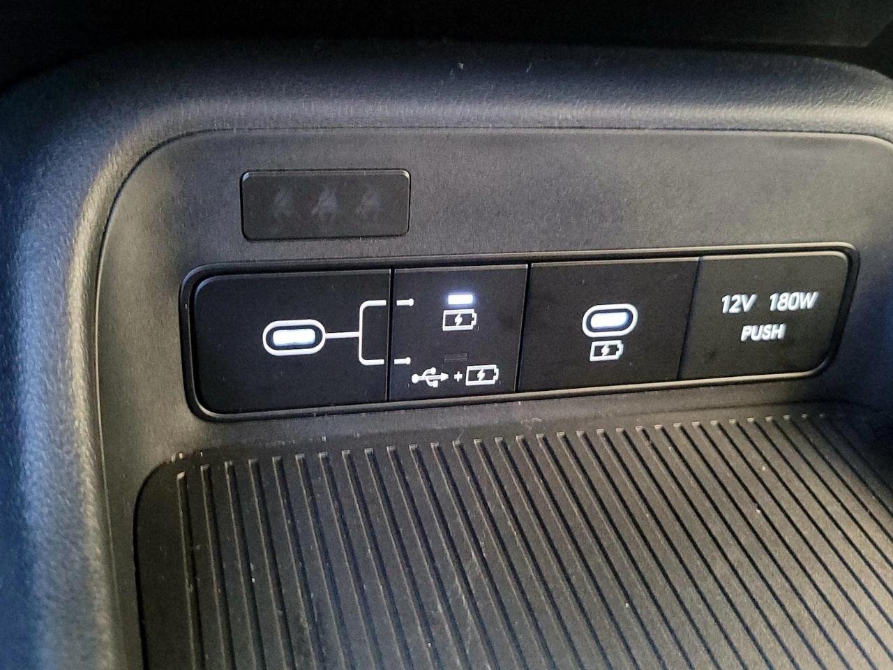 Hyundai Kona SEL AWD 2025