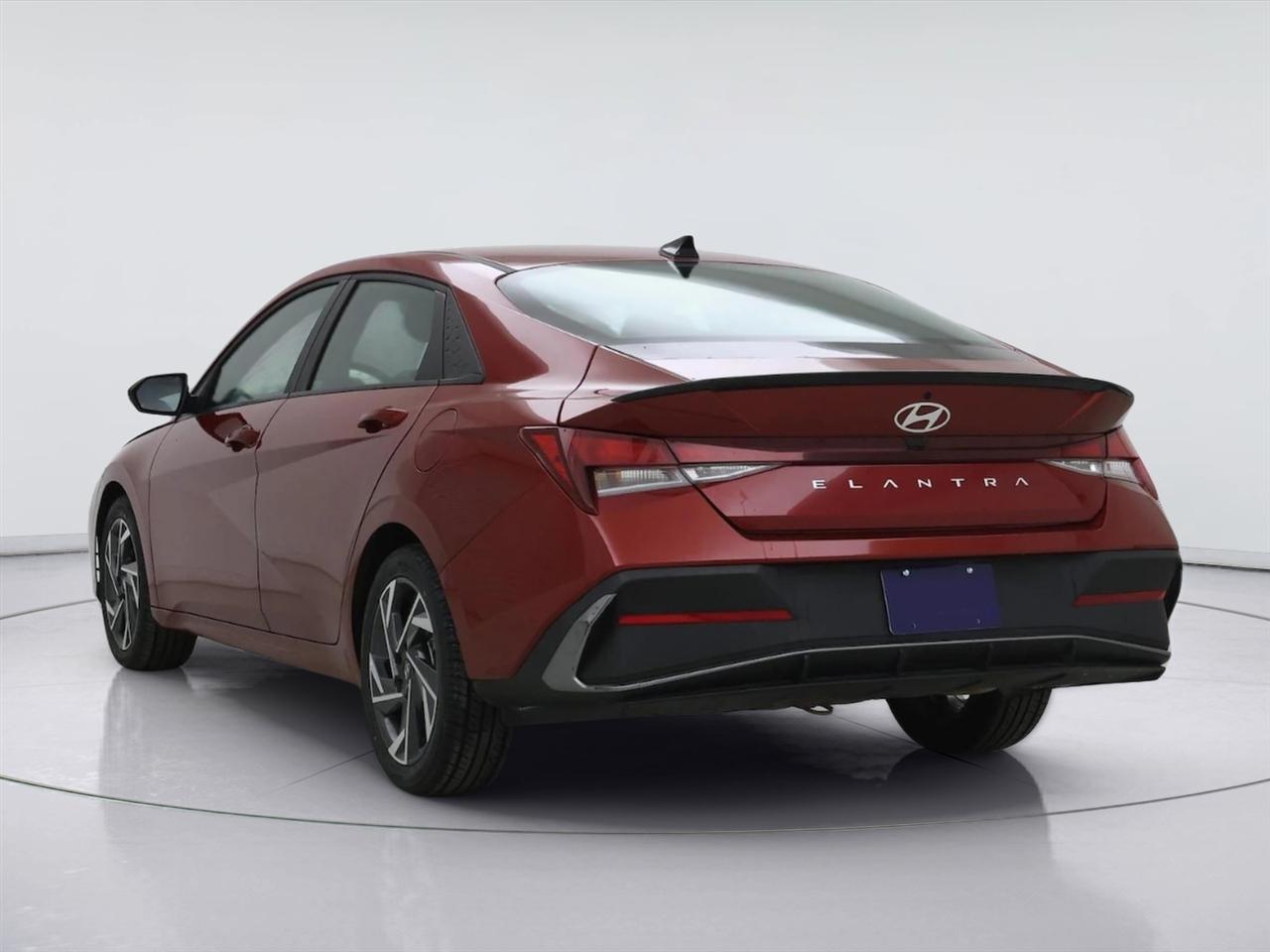 Hyundai Elantra SEL Convenience IVT 2025