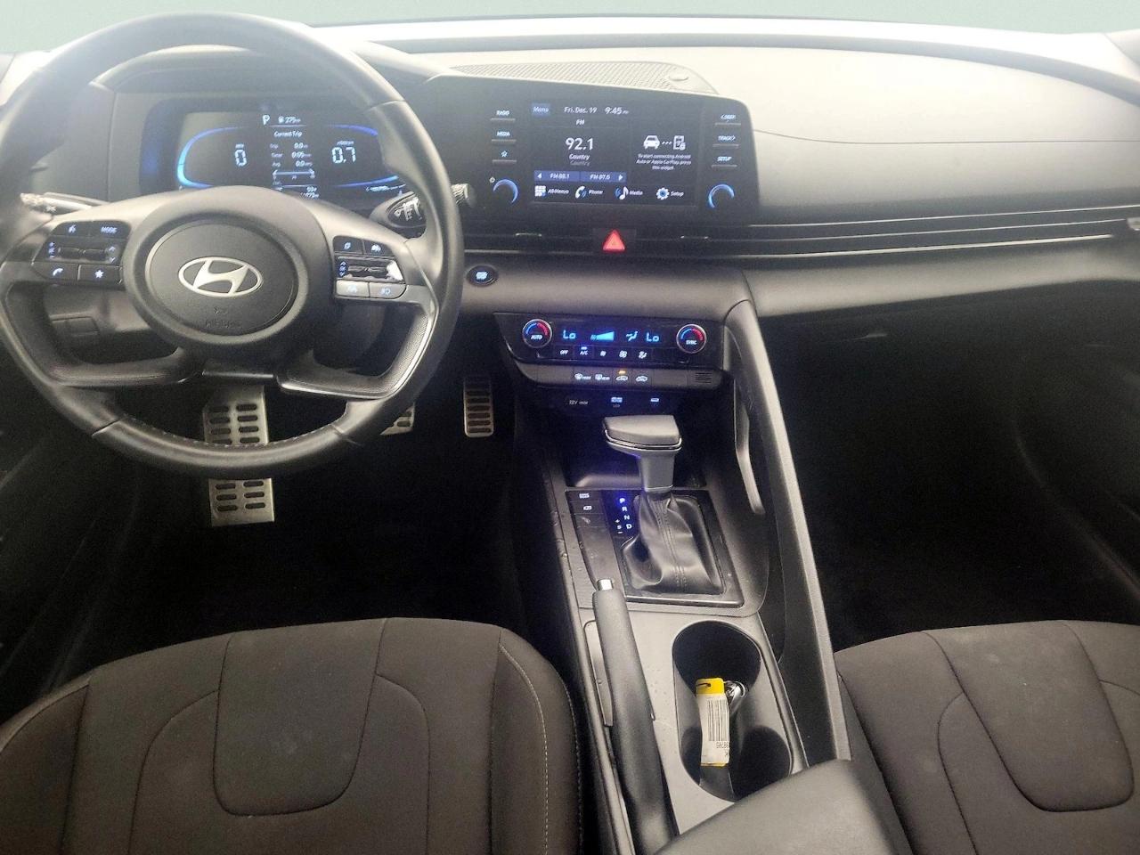 Hyundai Elantra SEL Convenience IVT 2025