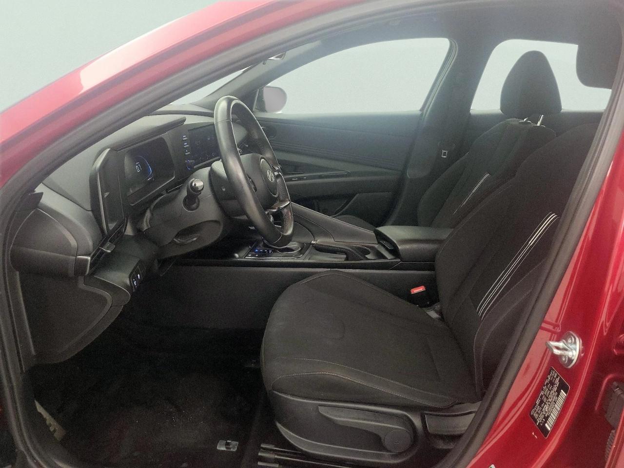 Hyundai Elantra SEL Convenience IVT 2025